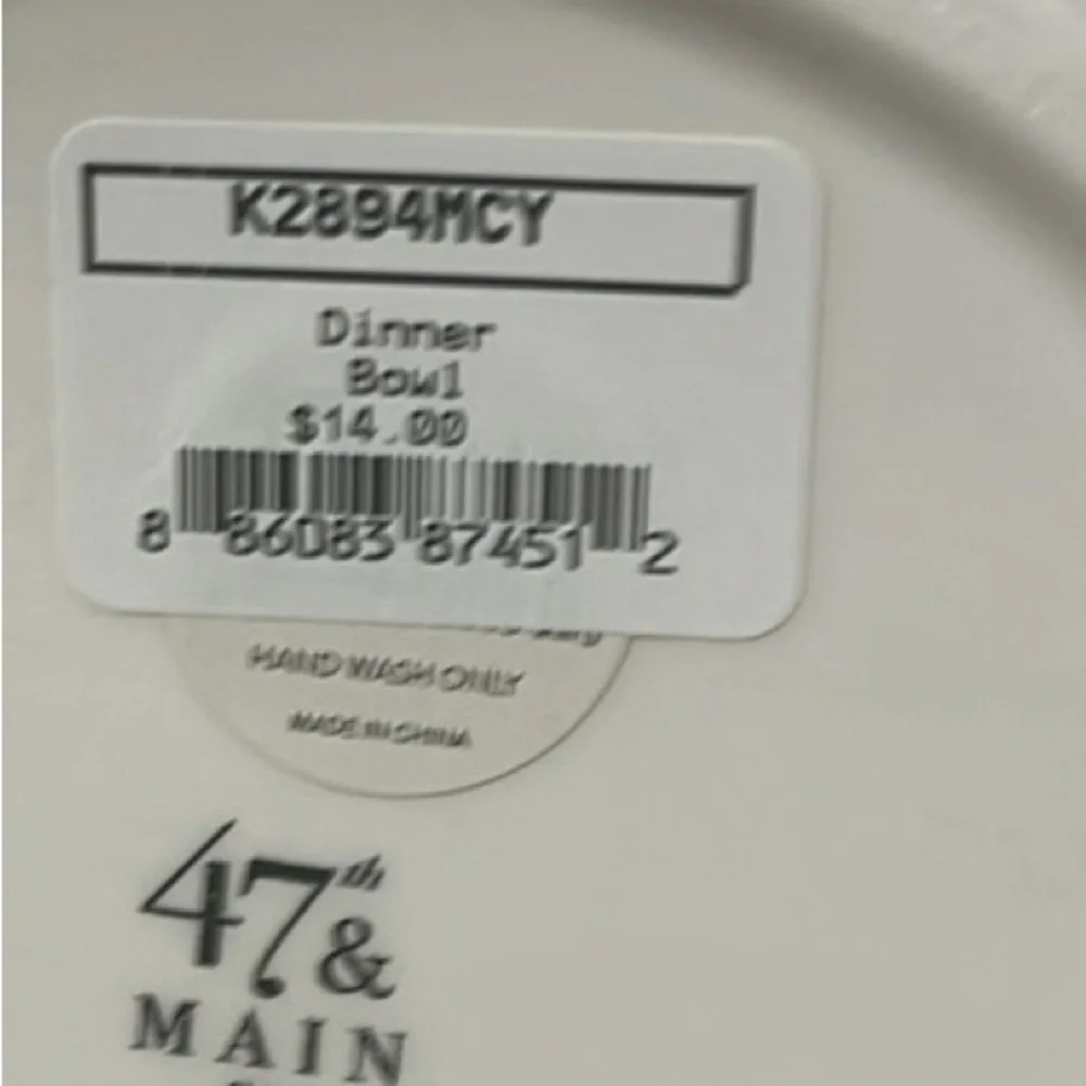 NIB NWT 47th &Main white Ceramic Pet “Dinner” bowl 6” x 2” depth black print